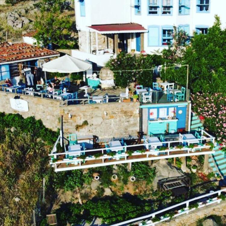 Hotel Dimitri Ada Evi & Restaurant à İmroz Extérieur photo